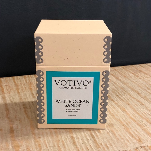 Votivo White Ocean Sands 6.8oz Candle - Picture 1 of 1